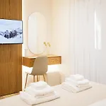 Urban Deluxe Tiran