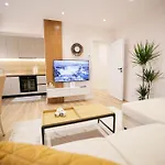 Apartamento Urban Deluxe *