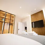 Urban Deluxe Apartamento Tirana
